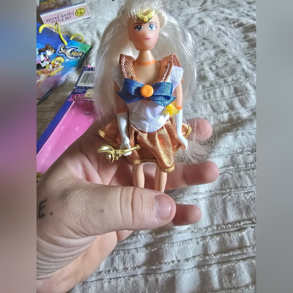 Sailor Venus doll